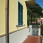 Maison d'hôtes La Casa Delle Rose With Air Conditioning