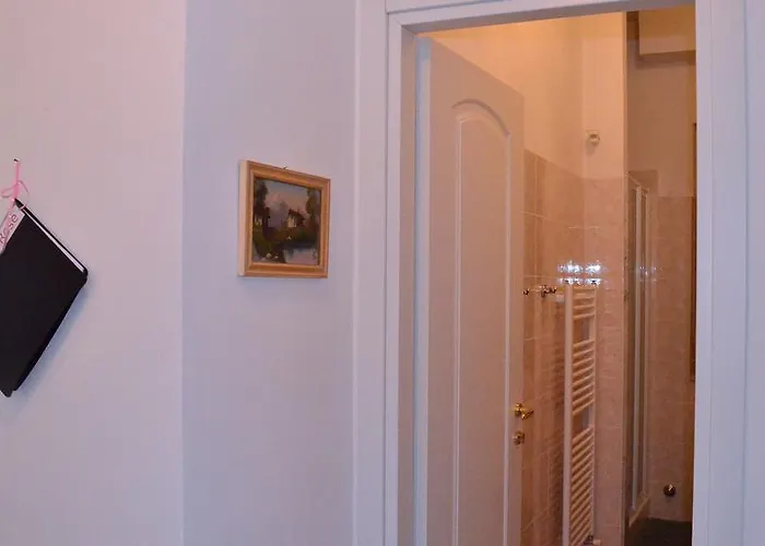 La Casa Delle Rose: Cozy Air-conditioned Retreat 3*