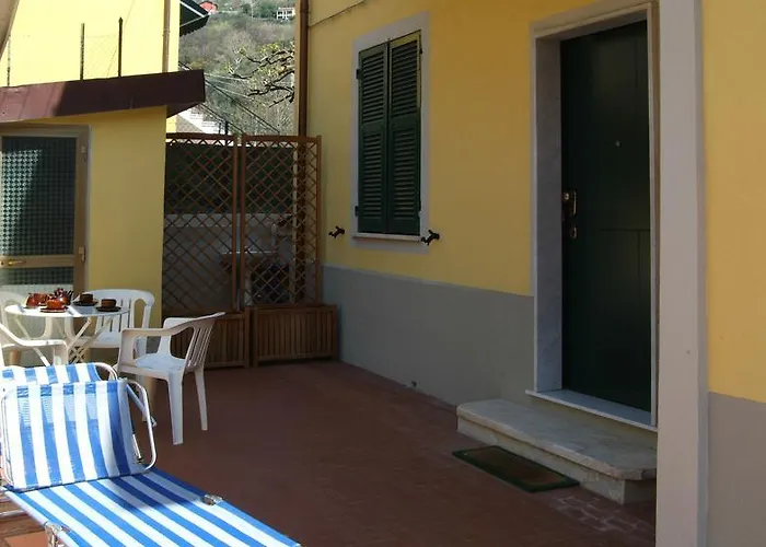 La Casa Delle Rose: Cozy Air-conditioned Retreat Guest house 3*
